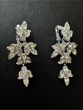 Vintage Sarah Coventry Clip Back Dangle Long Drop Crystal Rhinestone Earrings